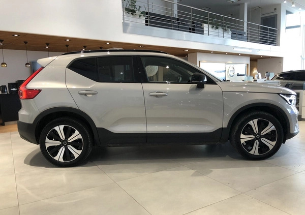 Volvo XC 40 cena 196900 przebieg: 9800, rok produkcji 2023 z Kalisz Pomorski małe 529